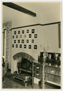 Interior of the home of Captain John Frissell…
