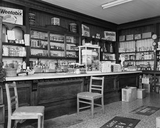 Lily Dale's grocer's shop, Castle Street, Peel