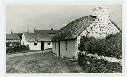 Cregneash Harry Kelly's cottage & spinning wheel makers…