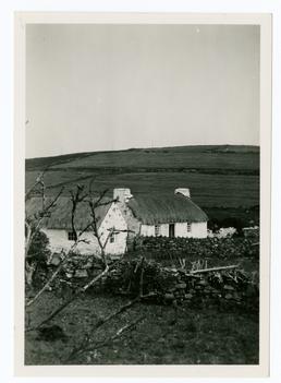 Cregneash Harry Kelly's cottage & lathe shed