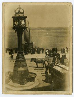 Loch Promenade and the Jubilee Clock, Douglas