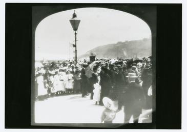 Crowds on Loch Promenade, Douglas