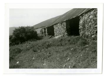 Long shed at Ballacregga
