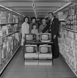 Television Presentation, Liptons