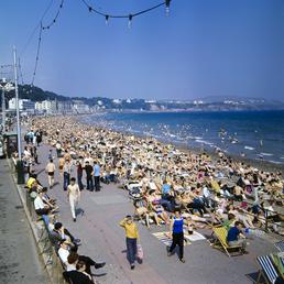 Holidaymakers on Douglas beach