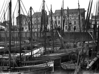 Vessels in Ramsey harbour