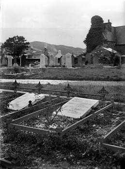 Internee graves at Patrick churchyard