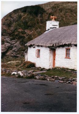 Lower Thatch cottage at Niarbyl