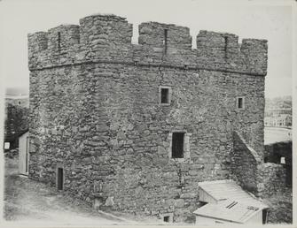 Peel Castle Le Scrope's Castle or Gatehouse (1392)