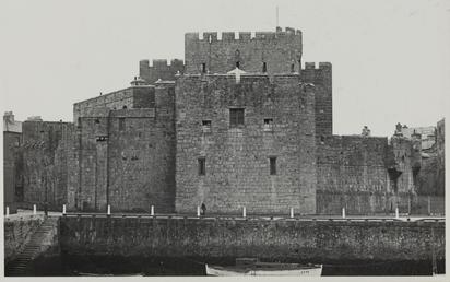 Castle Rushen harbour front