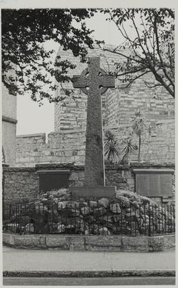 War memorial, Castletown