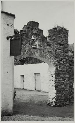 Courtyard entrance, Milntown House, Lezayre