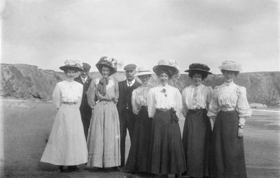 Group of six women and two men, [Port…