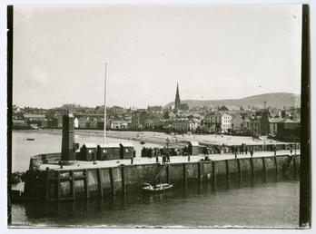 Peel pier and shore