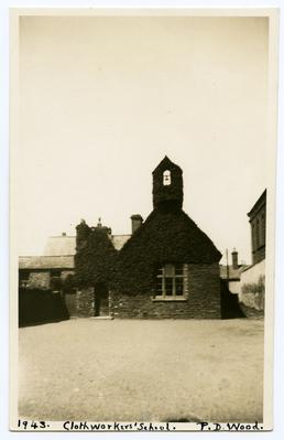 Clothworker's School, Peel