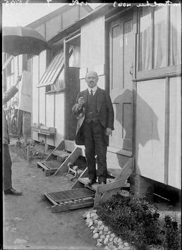 First World War internee Wilhelm Koehn in front…