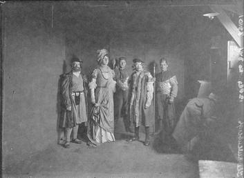 First World War internee theatrical production, Die Rabensteinerin,…