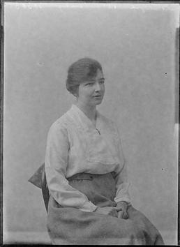 First World War Woman, Isle of Man