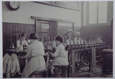 Women working on spindles at First World War…